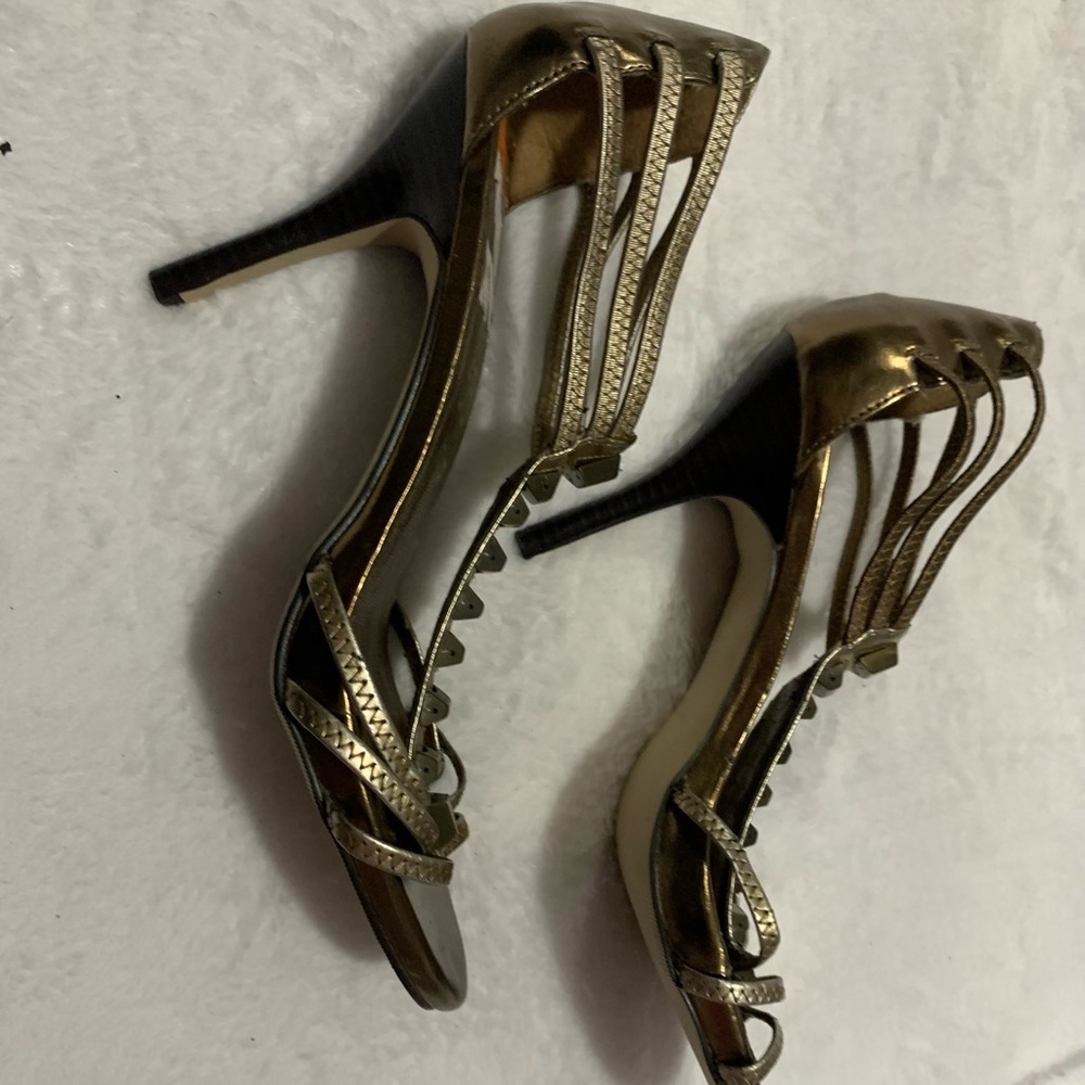 New York transit heels